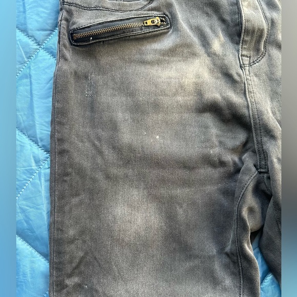 Grey and black skinny high waisted jeggings with zipper details - Picture 2 of 11